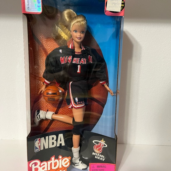 NBA Miami Heat Barbie 1998 - Picture 1 of 2